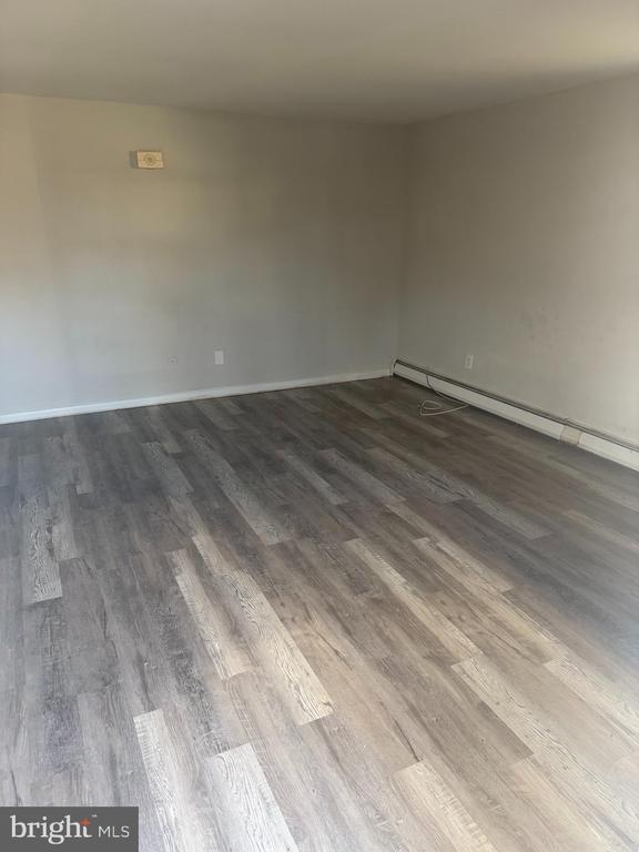 Building Photo - 2638 Parkside Terrace