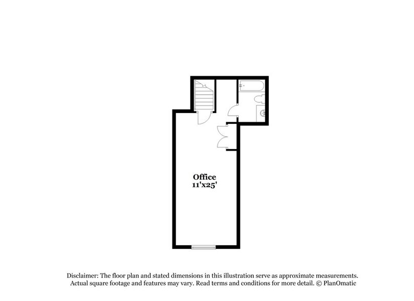 Building Photo - 108 Thomaston St