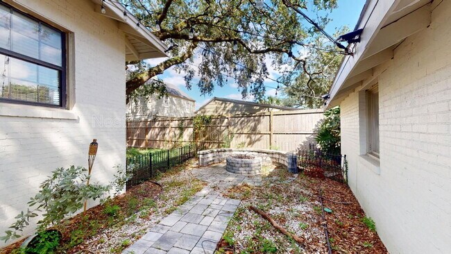 Building Photo - 1108 Landon Ave