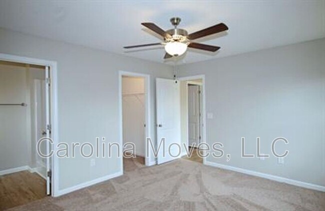 Building Photo - 105 Lockeland Park Dr
