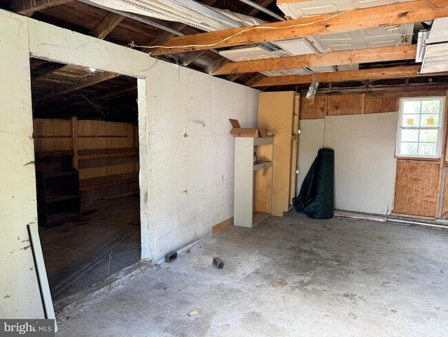 Building Photo - 1005 Manning Dr