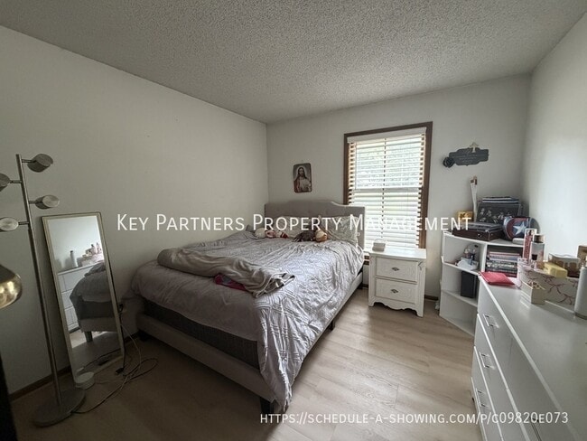 Building Photo - 6501 Long-