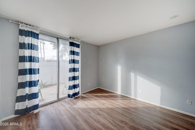 Building Photo - 4204 N 38th St