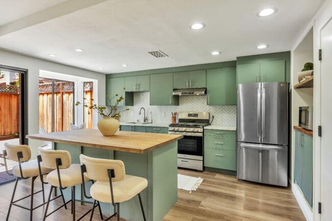 Building Photo - 35617 McCarty Common
