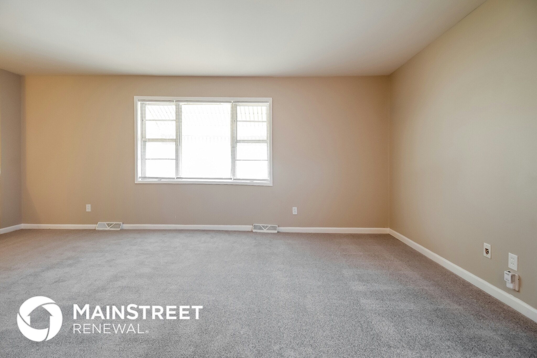 Building Photo - 8173 NE San Rafael Dr
