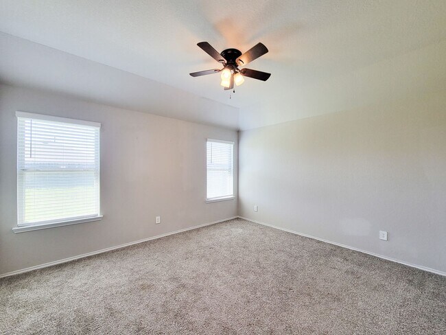 Building Photo - The price is right and the location is even better! Take a look TODAY at this like-new, 3/2, open...