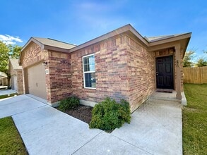 Building Photo - 1008 Riverdale Cove