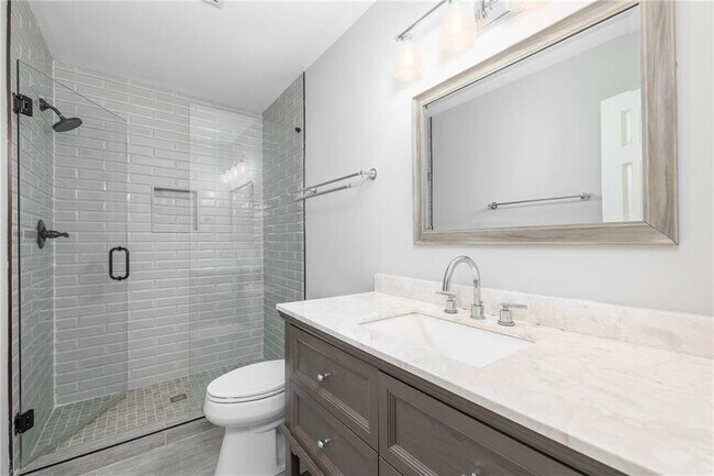 Building Photo - 4056 Coopers Hill Dr SE
