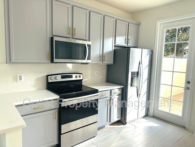 Building Photo - 9603 Fenrose Terrace