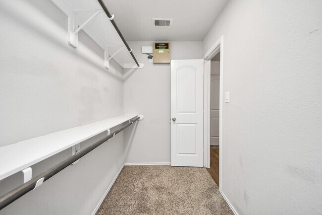 Building Photo - 20939 Wedgewood Chase Wy