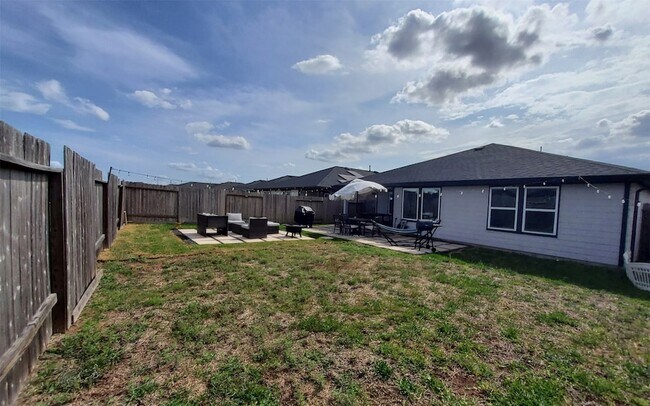 Building Photo - 3839 Sparkman Ln