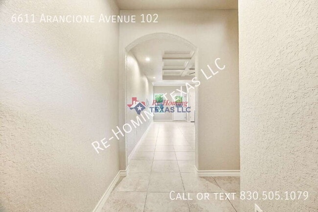 Building Photo - 6611 Arancione Ave