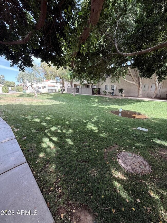 Building Photo - 2938 N 61st Pl
