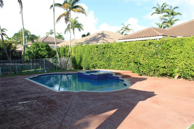 Building Photo - 947 Nandina Dr