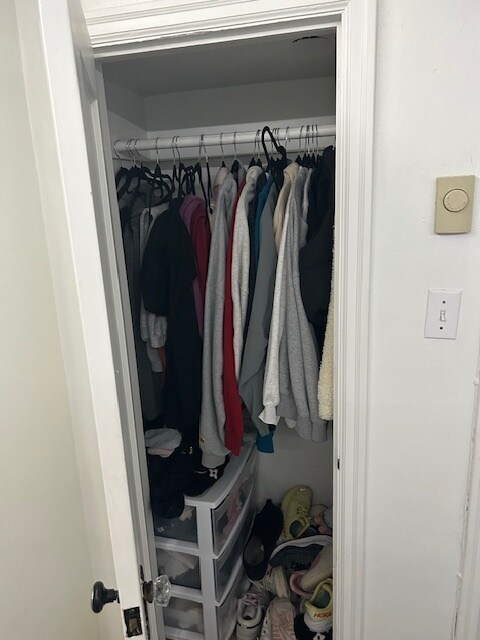 Building Photo - 965 NE C St