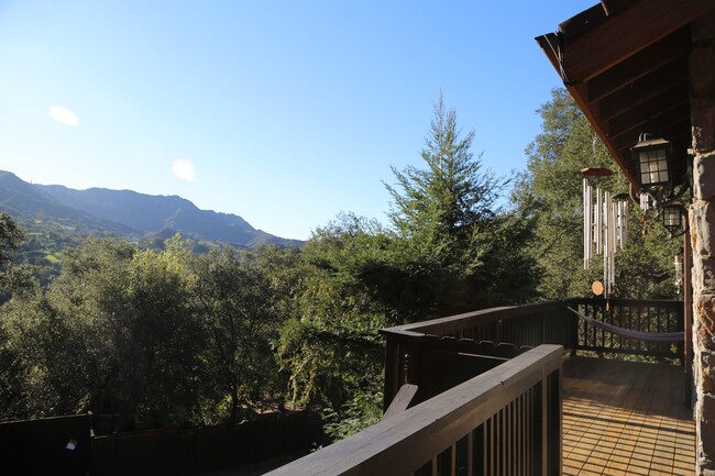 Views!!! - 178 Muerdago Rd