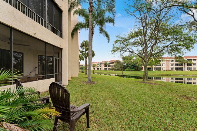 Building Photo - 7546 La Paz Blvd