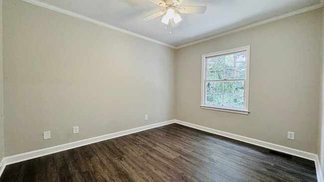 Building Photo - 815 W Palmetto St