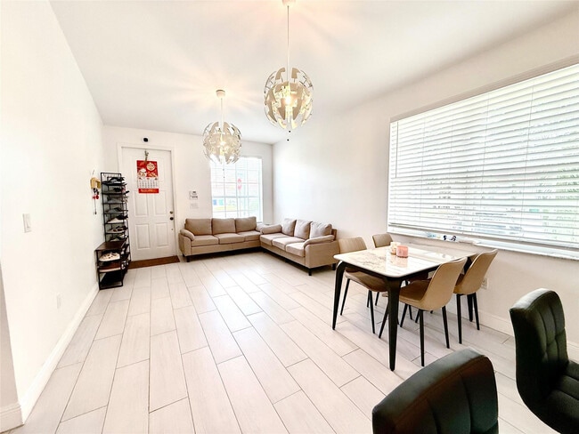 Building Photo - 18702 SW 27th St