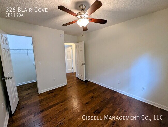 Building Photo - 326 Blair Cove