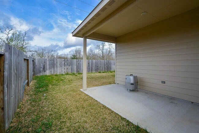 Building Photo - 6035 Purple Iris St