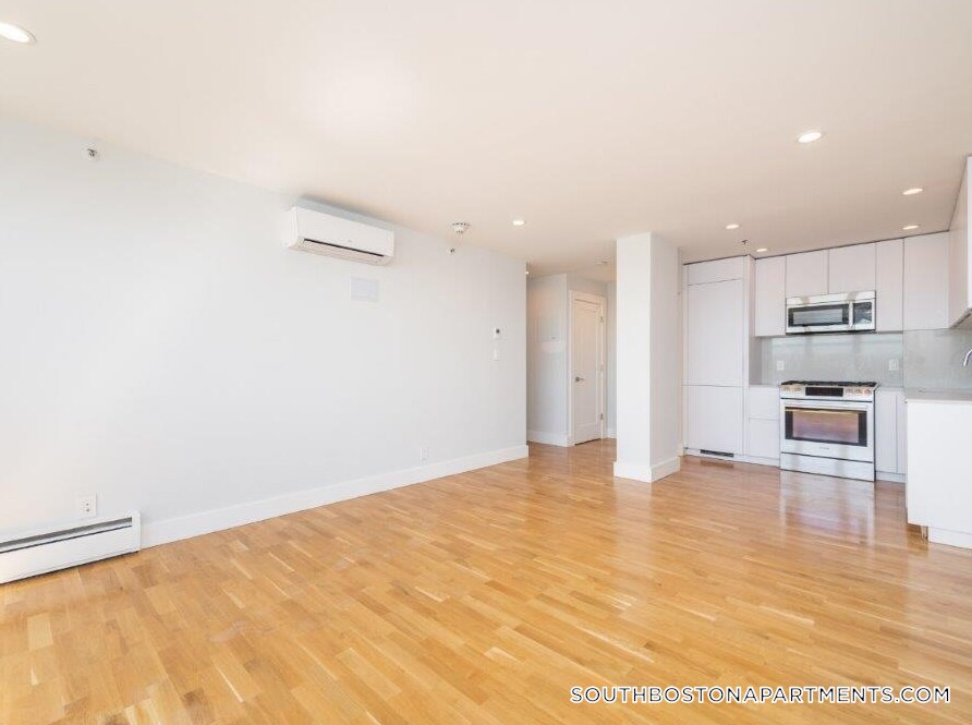 Building Photo - 1410 Columbia Rd