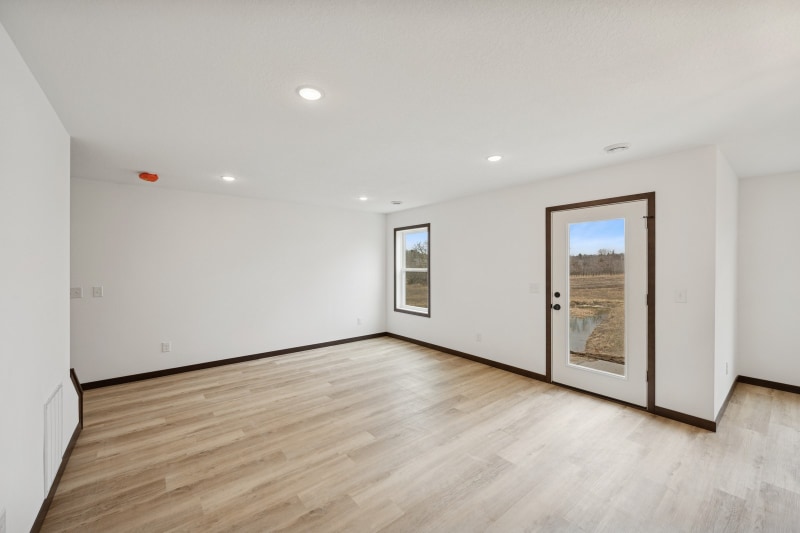 Building Photo - 18061 Walnut Circle