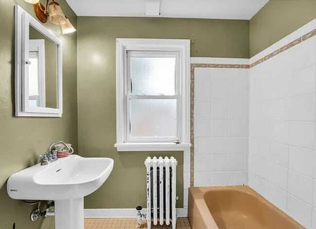 Building Photo - A Place You’ll Love to Call Home – Gorgeous 4-Bedroom Property!