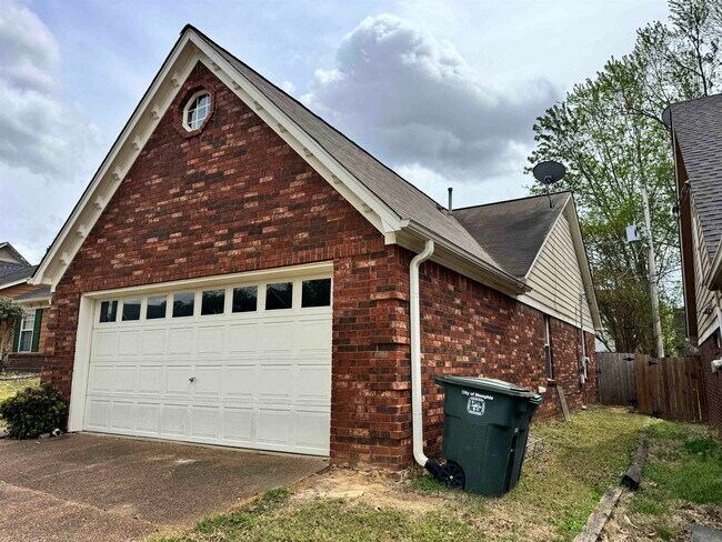 Building Photo - 8415 Jacob Dr