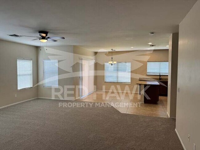 Building Photo - 3065 E Santa Rosa Dr