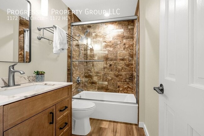 Building Photo - 1172 Hill Cir