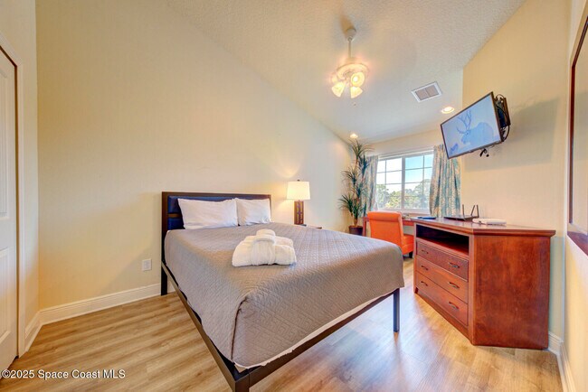 Building Photo - 104 Parrotfish Ln