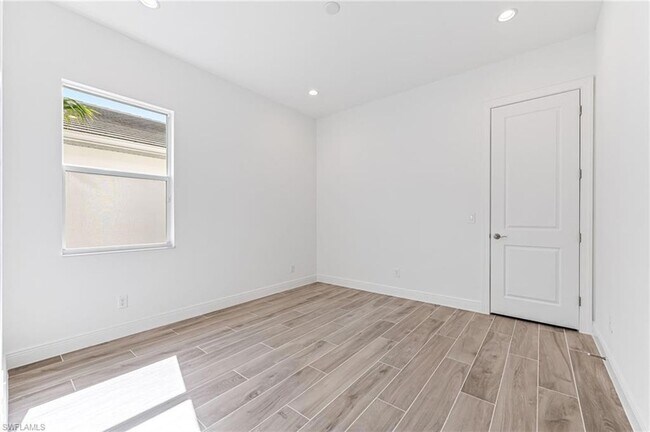 Building Photo - 8786 St Lucia Dr