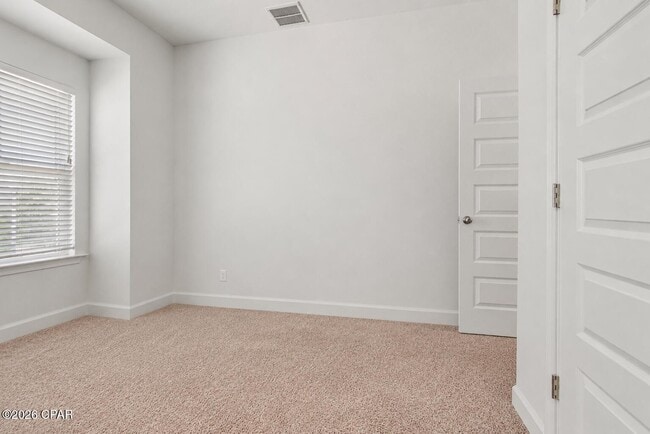 Building Photo - 309 Raven Ln