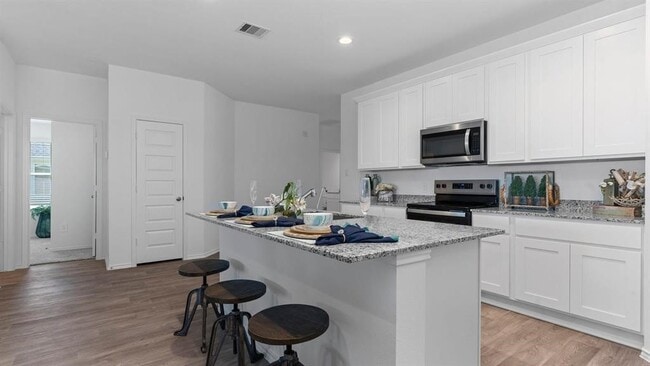 Building Photo - 2235 Laurel Bloom Ln