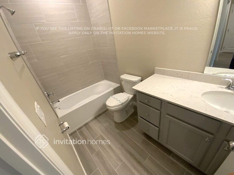 Building Photo - 2571 Laylas Wy