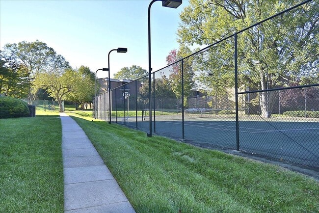 Building Photo - 9907 Blundon Dr