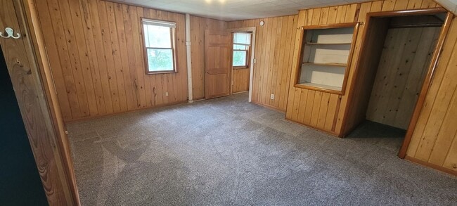 Building Photo - Single Family Home