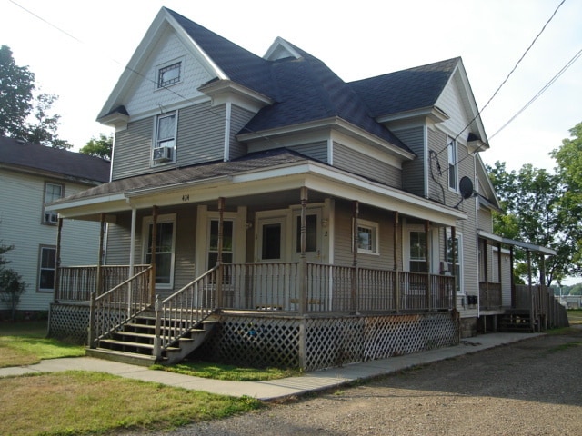 Primary Photo - 424 E Prairie St