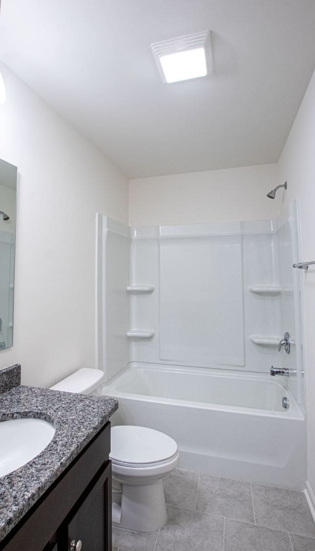 Building Photo - BEAUTIFUL 3BD/2.5BTH Townhome in Belmont a...