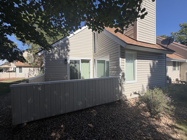Building Photo - 2461 S Xanadu Way
