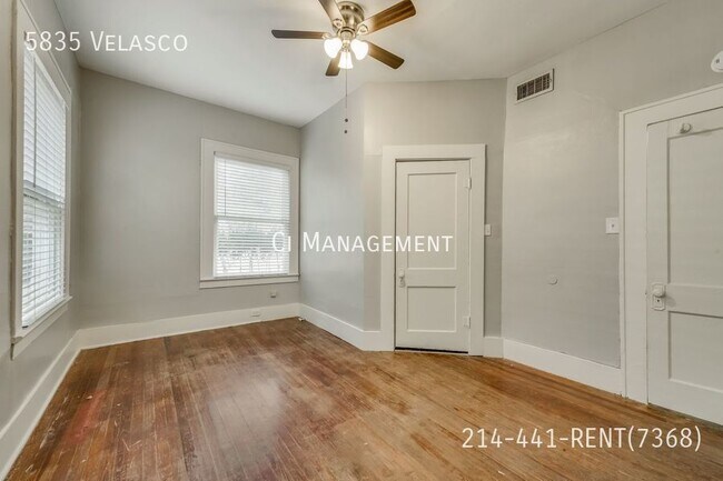 Building Photo - Beautiful Duplex for Rent in the Heart of ...