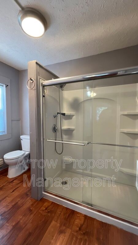 Building Photo - 1215 Peach St