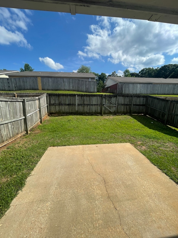 Building Photo - 214 Foxchase Ln