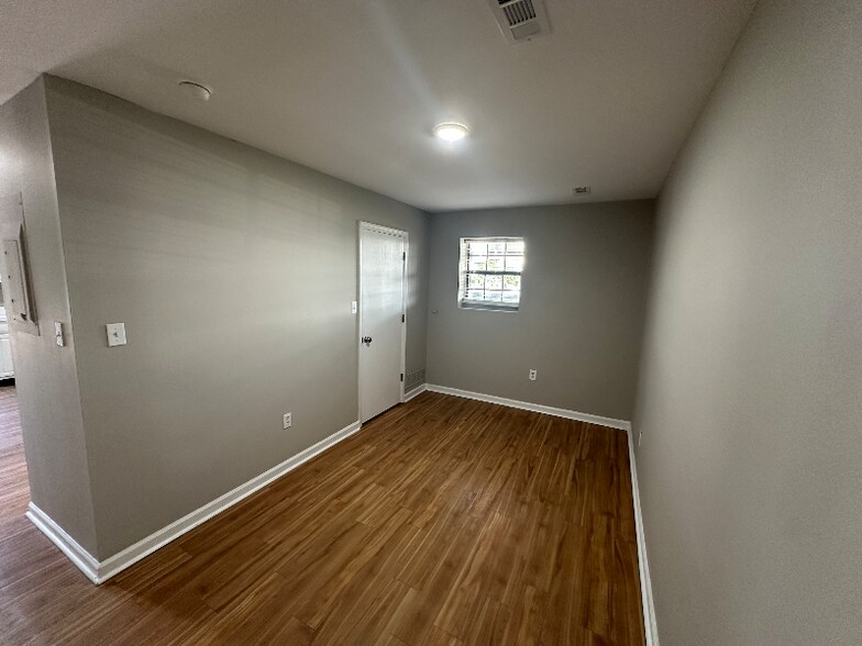 Building Photo - 306 Spangler Dr
