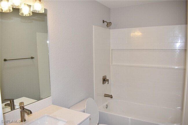 Building Photo - 2736 Ananas Rd