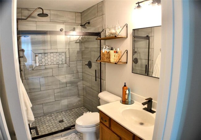 Building Photo - 34 Arbor Springs