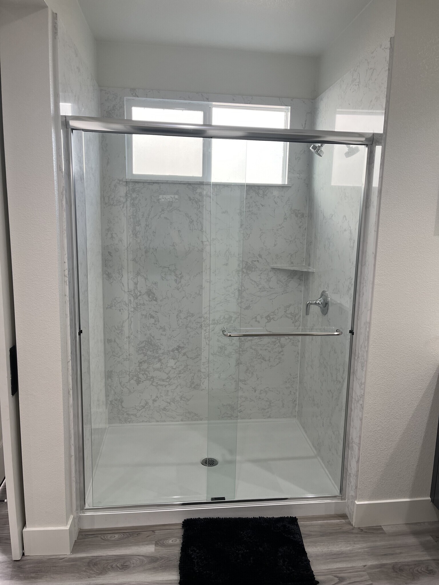 Building Photo - 211 Akabane Ln