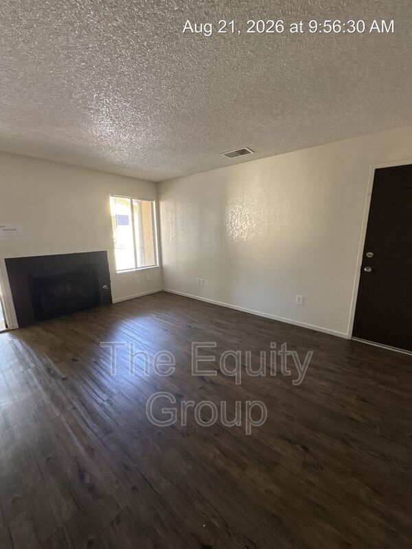 Building Photo - 3533 S County Center Dr