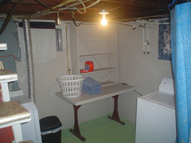 Laundry room downstairs - 714 Main St